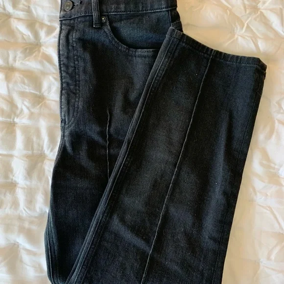 Express Super High Rise Straight Denim - Picture 4 of 4